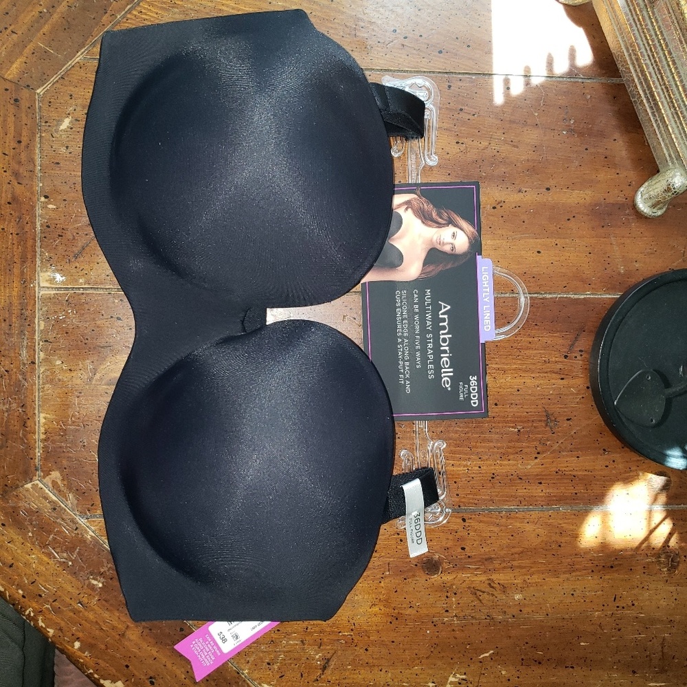 *NWT* Ambrielle Convertible Bra 36DDD